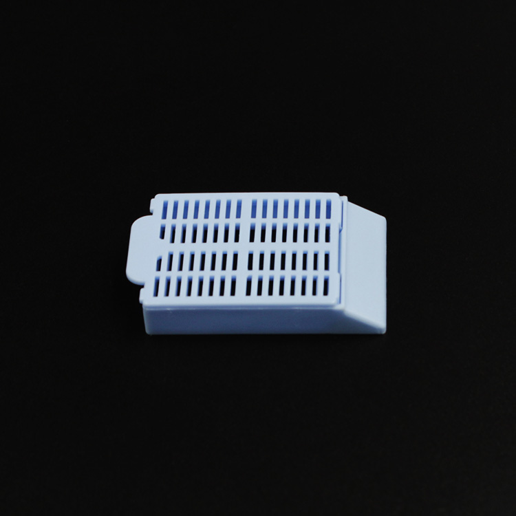 Embedding cassettes